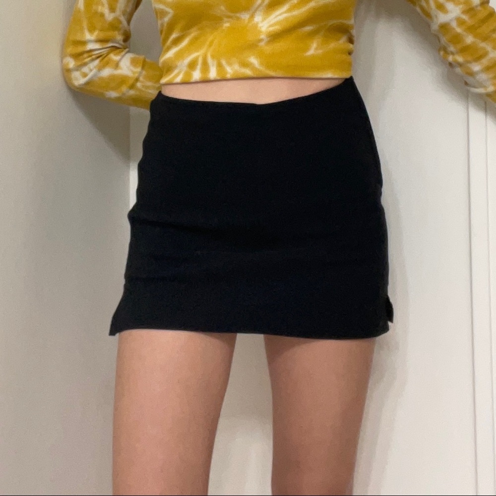 UNIF Liu Skort